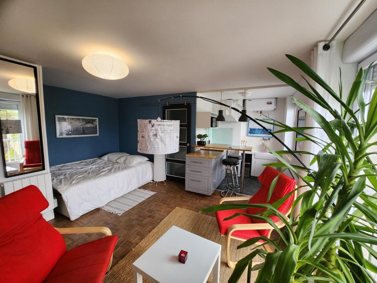 Le Seattle - Studio Cosy Avec Wifi Кан Екстериор снимка